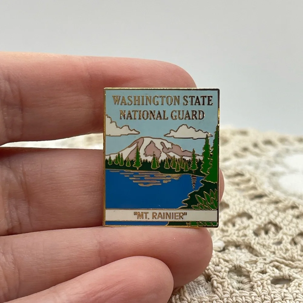 Washington State National Guard‎ Pin